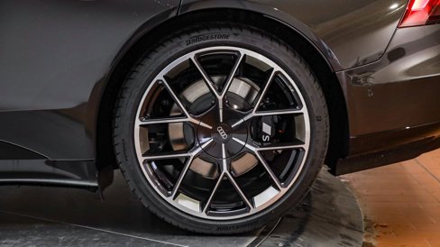 New 2025 Audi S e-tron GT Prestige image 19