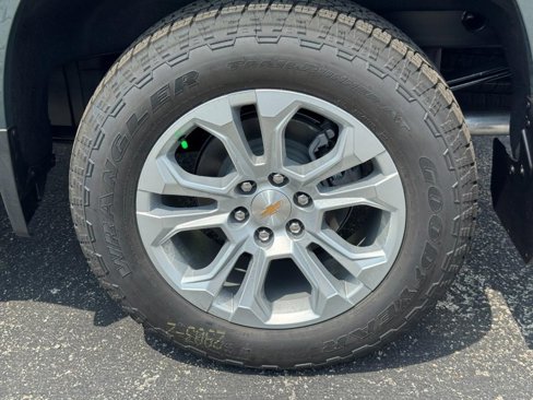 New 2026 Chevrolet Silverado 1500 LTZ image 4