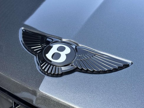 New 2025 Bentley Bentayga image 17