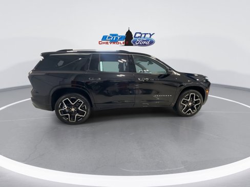 New 2026 Chevrolet Traverse High Country w/ LPO, Floor Liner Package image 10