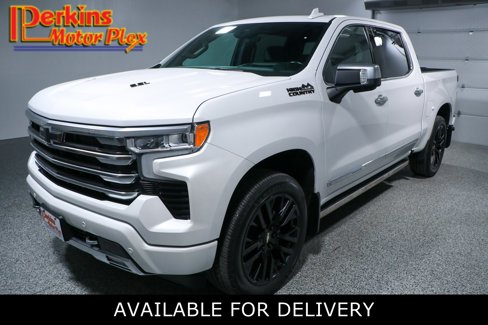 Used 2023 Chevrolet Silverado 1500 High Country image 1