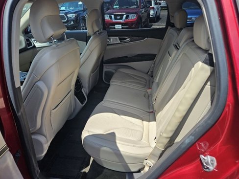 Used 2016 Lincoln MKX Reserve w/ Luxury Package image 12