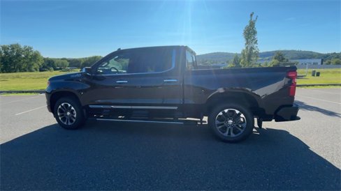 New 2026 Chevrolet Silverado 1500 High Country w/ Technology Package image 2