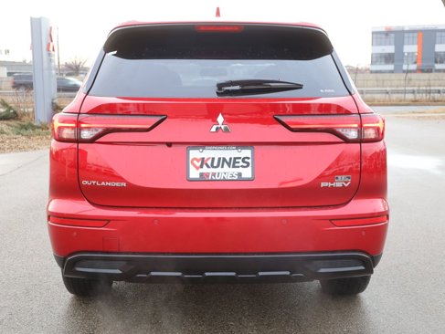 New 2025 Mitsubishi Outlander SEL Black Edition image 8