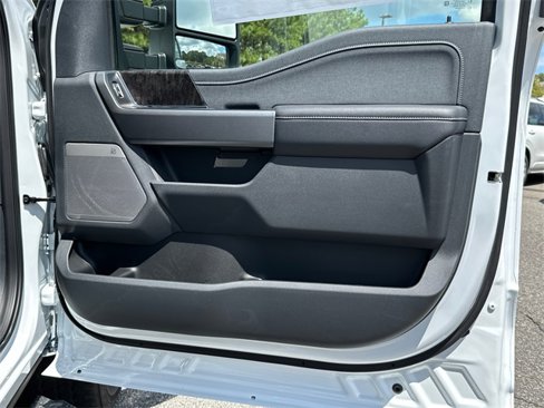 New 2025 Ford F350 Lariat w/ Lariat Ultimate Package image 14