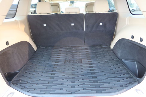 Used 2019 Jeep Grand Cherokee Laredo image 21