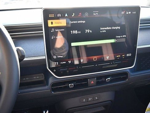 New 2025 Volkswagen ID. Buzz Pro S image 13