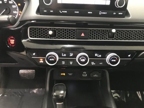 Used 2022 Honda Civic EX image 13