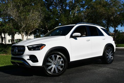 Used 2025 Mercedes-Benz GLE 450 4MATIC image 2