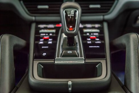 Used 2021 Porsche Cayenne image 42