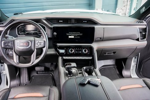 Used 2023 GMC Sierra 1500 AT4 w/ Technology Package image 33