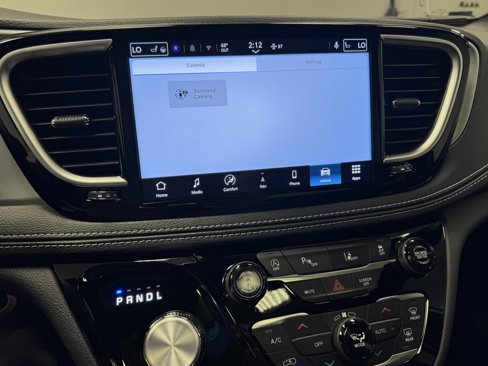 New 2026 Chrysler Pacifica Limited image 29