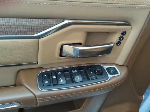 Certified 2021 RAM 2500 Limited image 16