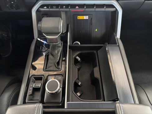 Used 2024 Toyota Tundra Platinum image 22