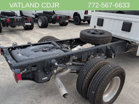 New 2026 RAM 3500 Tradesman w/ Chrome Appearance Group image 31