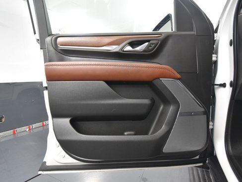 Used 2023 GMC Yukon Denali Ultimate image 18