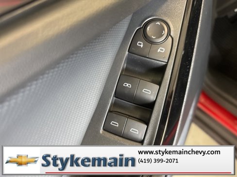New 2026 Chevrolet Equinox LT w/ Convenience Package II image 16