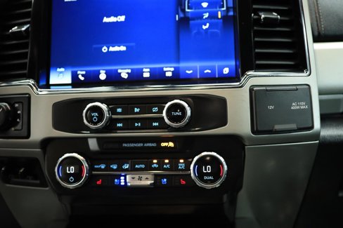Used 2022 Ford F350 Lariat image 31