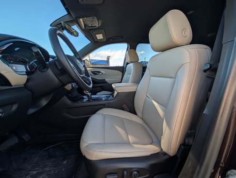 Used 2022 Chevrolet Traverse LT w/ LT Premium Package image 36