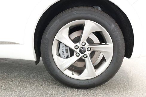 Used 2026 Genesis GV70 2.5T Advanced image 7