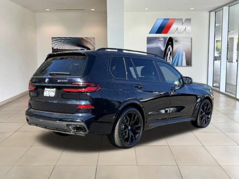 New 2026 BMW X7 M60i image 7