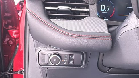 Used 2025 Ford Explorer ST image 35