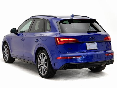 Used 2024 Audi Q5 e Premium Plus w/ Premium Plus Package image 29