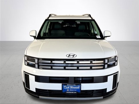 Used 2025 Hyundai Santa Fe SEL image 3