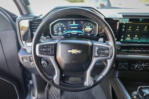 Used 2024 Chevrolet Silverado 1500 LT image 17