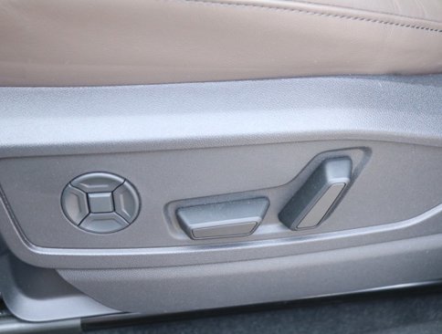 New 2025 Audi Q5 Premium Plus image 15