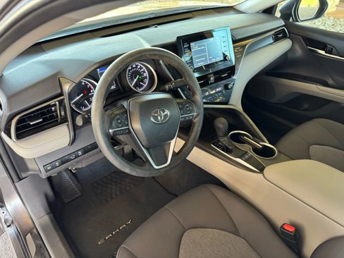 Used 2024 Toyota Camry LE image 10