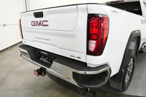 Used 2024 GMC Sierra 3500 SLE w/ SLE Value Package image 9