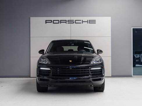Certified 2022 Porsche Cayenne image 10