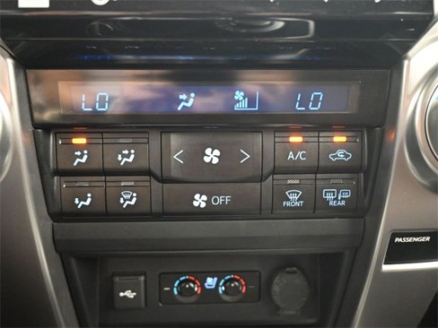 Used 2024 Toyota 4Runner Limited image 19