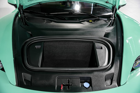 Used 2022 Porsche Taycan 4S image 52