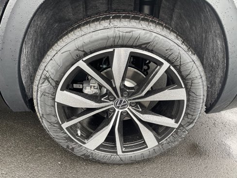 New 2025 Volkswagen Atlas SEL Premium R-Line image 10