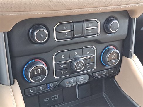 Used 2024 Chevrolet Tahoe Premier image 15