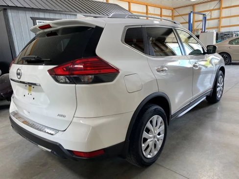 Used 2017 Nissan Rogue S w/ S Appearance Package image 5