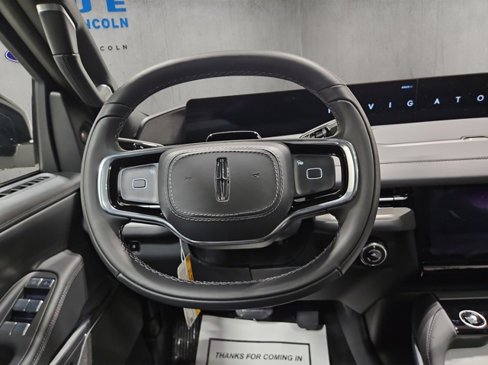 New 2025 Lincoln Navigator L Reserve image 10