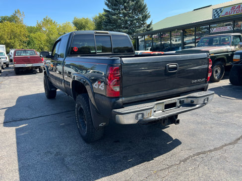 Used 2005 Chevrolet Silverado 2500 LS w/ Snow Plow Prep Package image 5