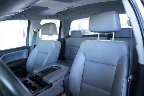 Used 2018 Chevrolet Silverado 1500 W/T w/ Trailering Package image 11