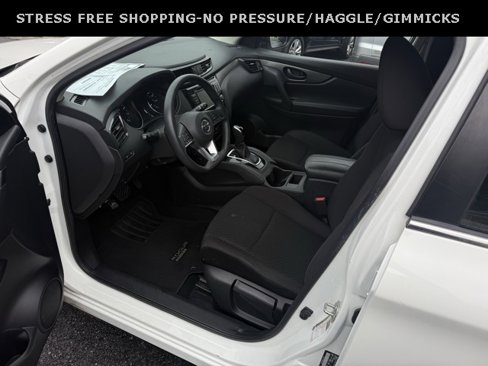 Used 2019 Nissan Rogue Sport S image 15