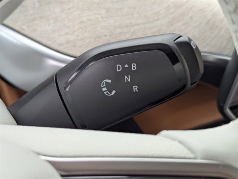 New 2025 Volkswagen ID. Buzz Pro S Plus image 16