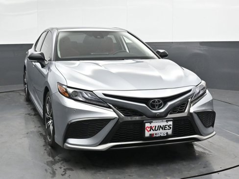 Used 2024 Toyota Camry XSE image 5