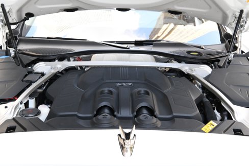 New 2026 Bentley Flying Spur Azure image 23
