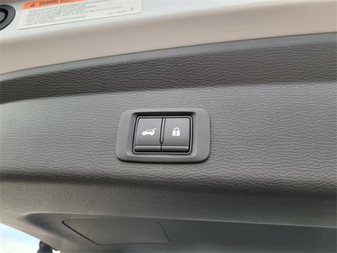 New 2025 Mitsubishi Outlander SE image 10