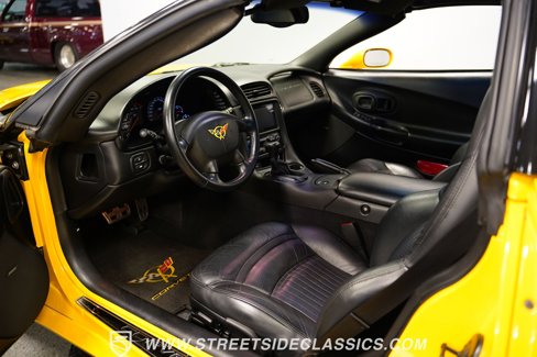 Used 2003 Chevrolet Corvette Coupe w/ Preferred Equipment Group image 4