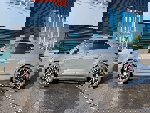 Used 2025 Porsche Macan 4S Electric image 2