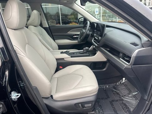 Certified 2024 Toyota Grand Highlander XLE image 17