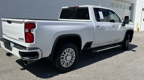 Used 2022 Chevrolet Silverado 2500 High Country w/ Z71 Off-Road Package image 2